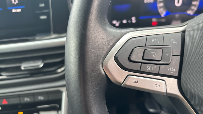 Volkswagen T-Roc 1.5 TSI Life 5dr Petrol Hatchback